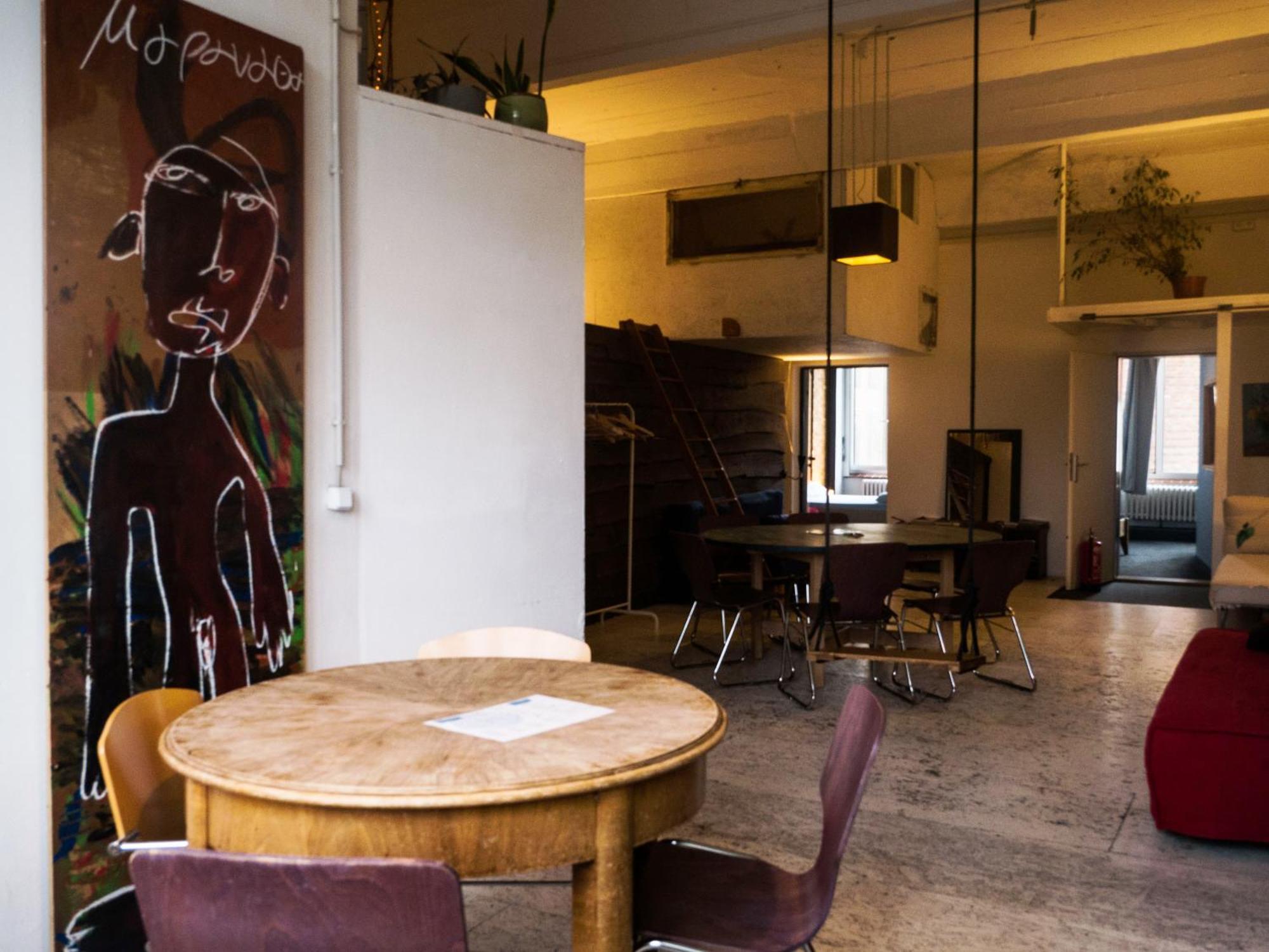 Appartement Einzigartige 140qm Loft Fur Familie Und Freunde - Am Spree! Berlijn